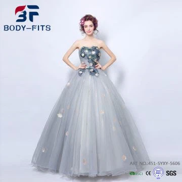 Virágos estélyi puffadt ruhák